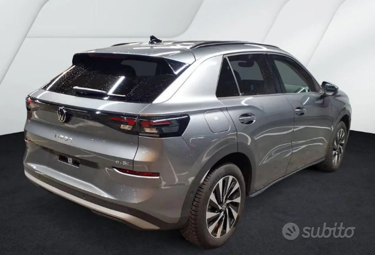 Volkswagen T-Roc 2026 photo 2