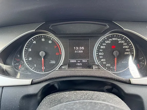 Audi A4 2011 photo 5