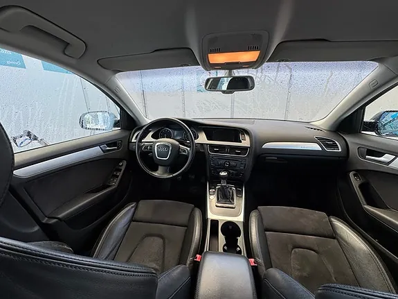 Audi A4 2011 photo 3