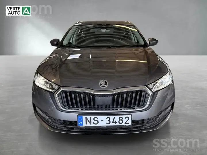 Skoda Octavia 2023 photo 2