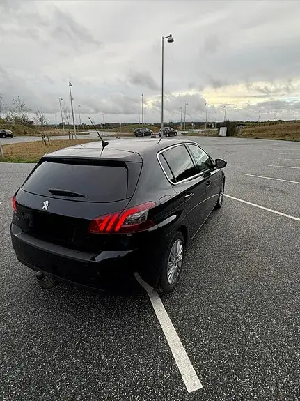 Peugeot 308 2017 photo 4