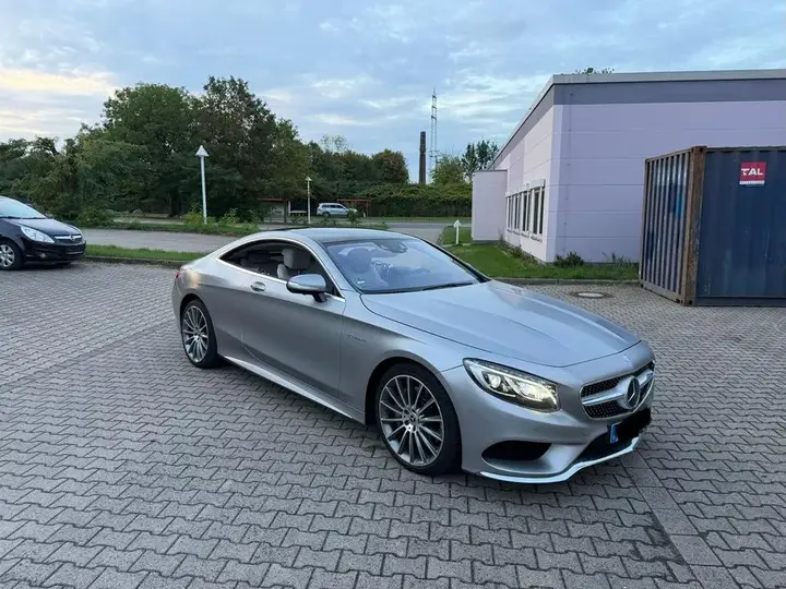 Mercedes-Benz S550