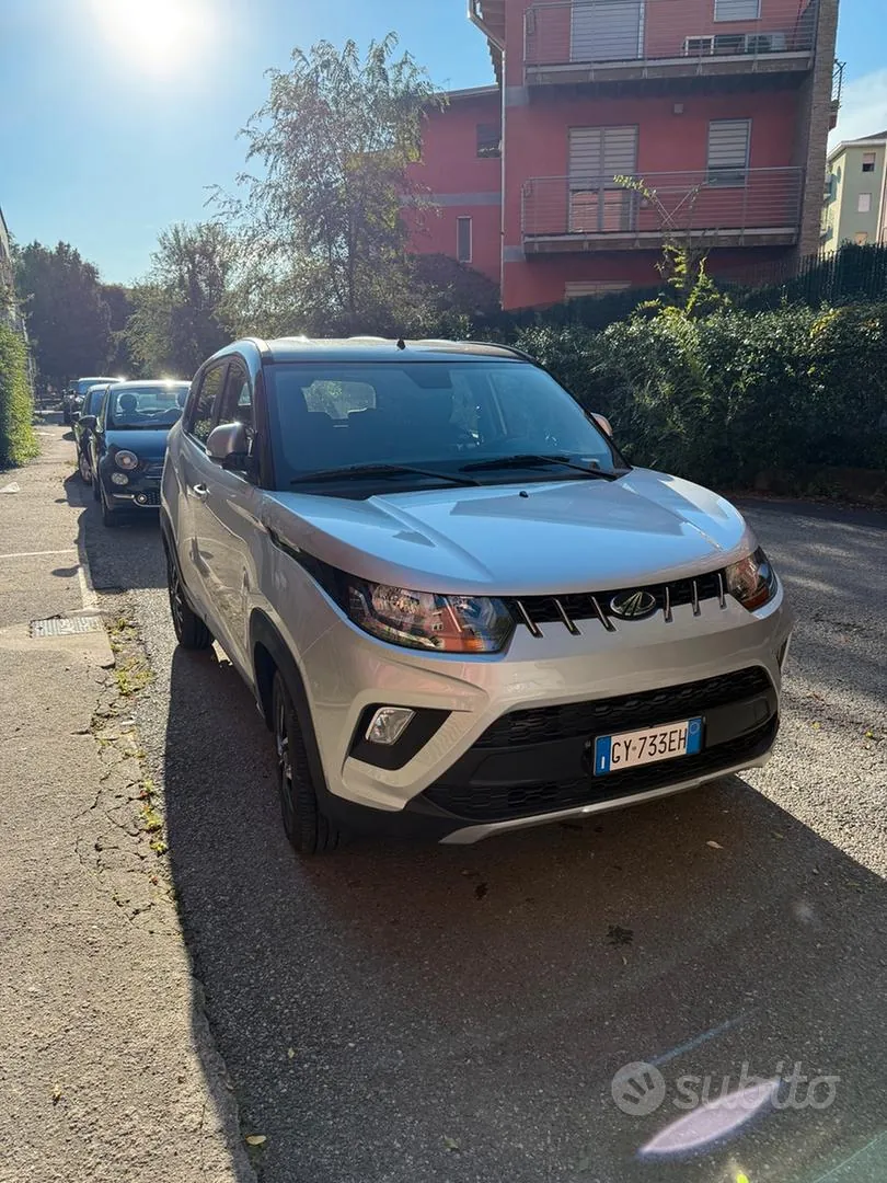 Mahindra Kuv100