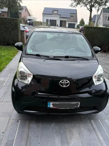 Toyota Iq