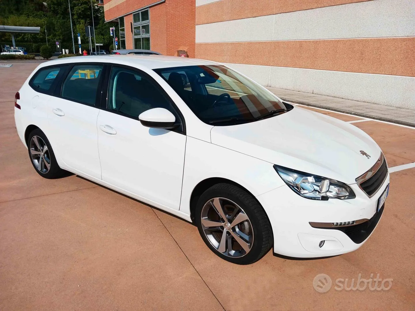 Peugeot 308 2017 photo 4