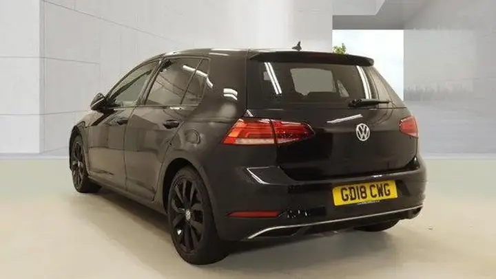 Volkswagen Golf 2018 photo 3