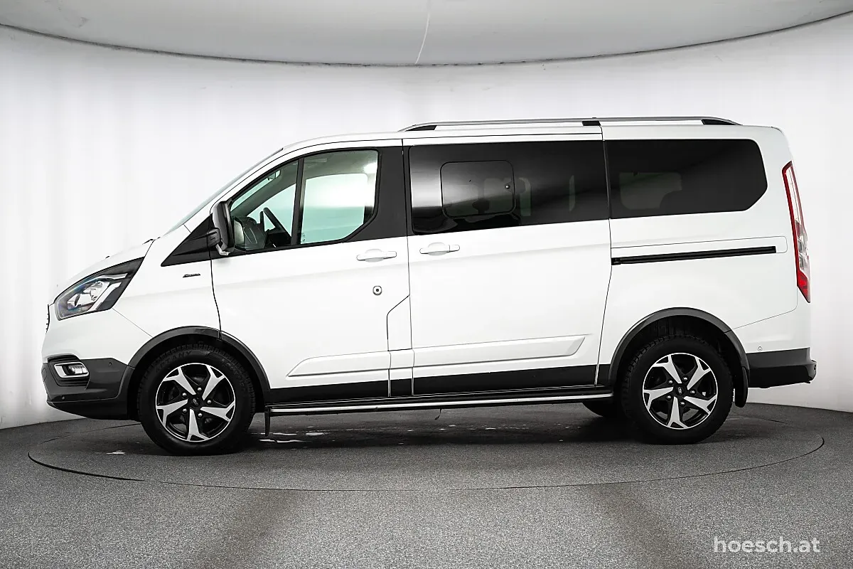 Ford Tourneo 2023 photo 3