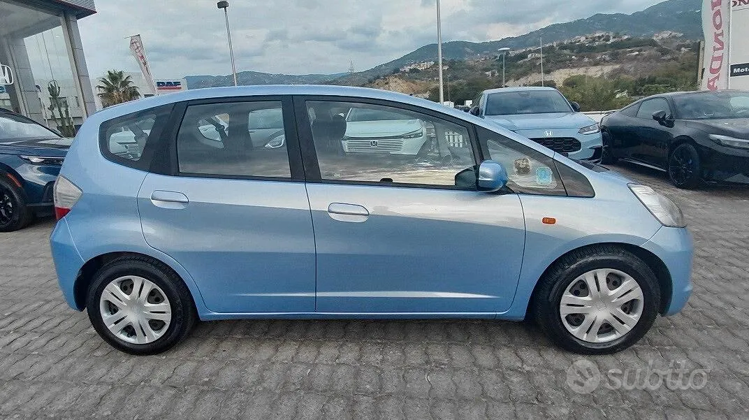 Honda Jazz 2010 photo 4