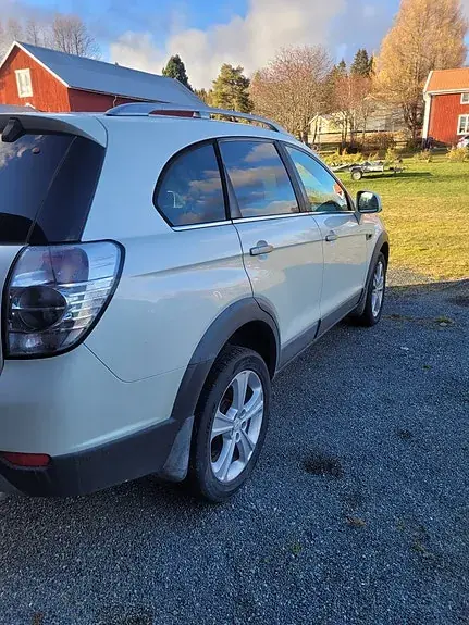 Chevrolet Captiva 2011 photo 3