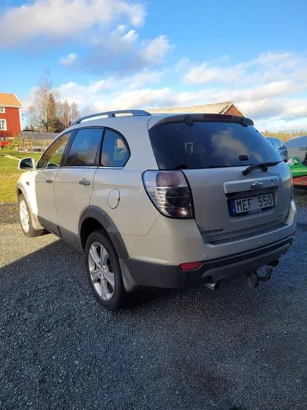 Chevrolet Captiva 2011 photo 2