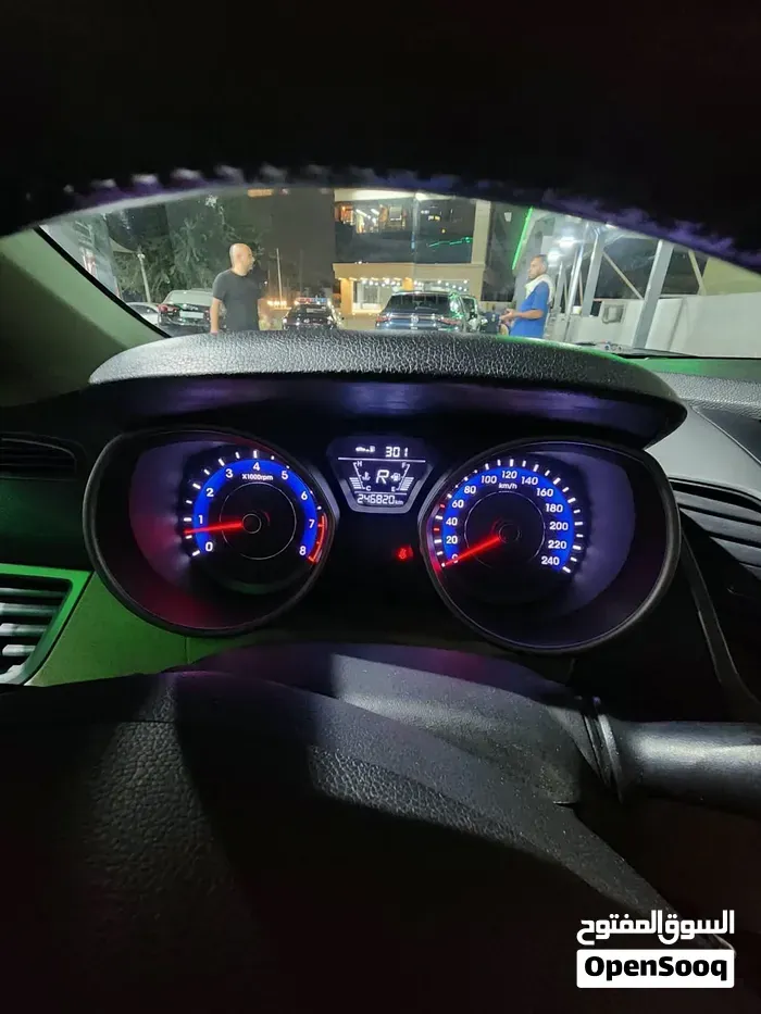 Hyundai Elantra 2015 photo 4