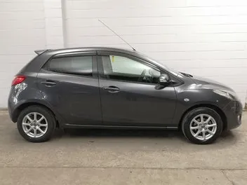 Mazda Demio 2013 photo 4