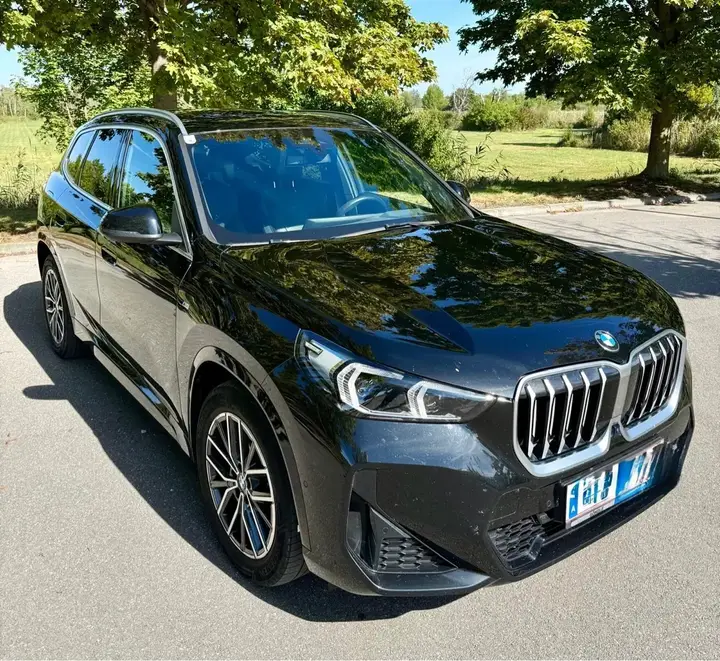 BMW Ix1 2023 photo 2