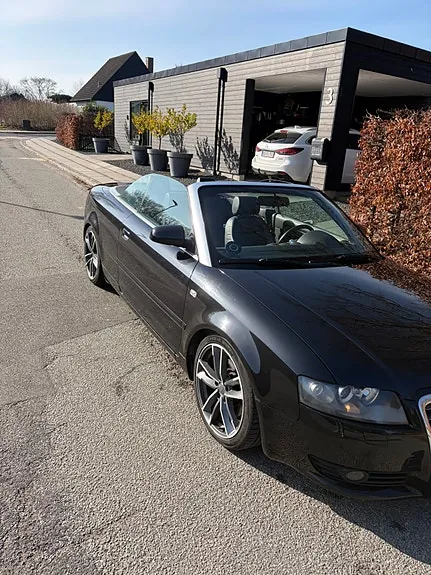Audi A4 2002 photo 4