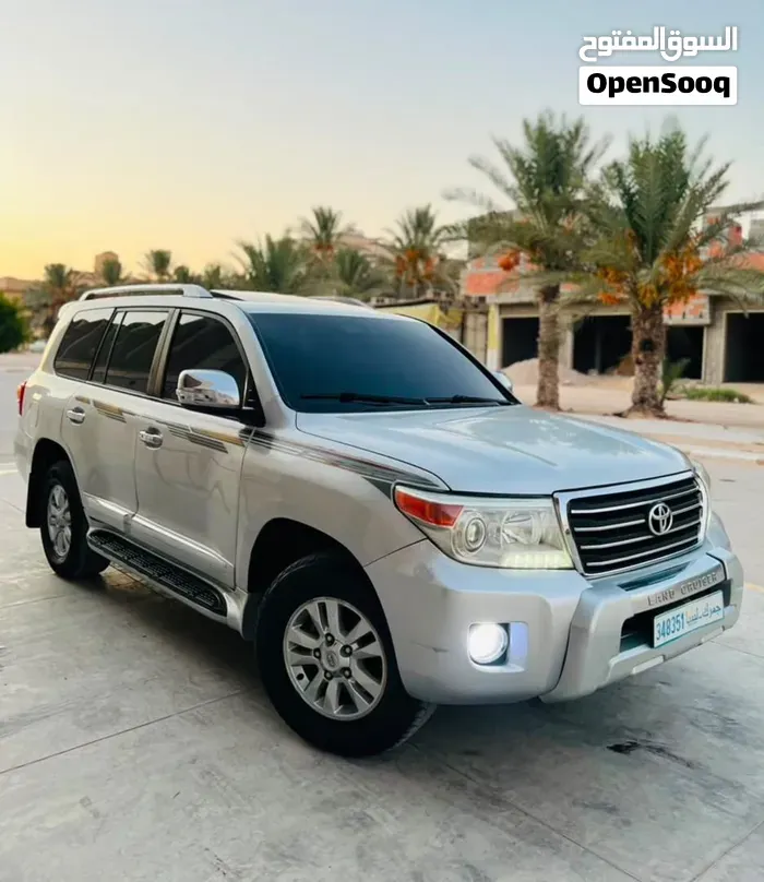 Toyota Land Cruiser 2009 photo 2