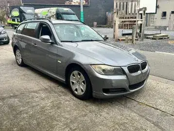 BMW 318D 2008 photo 3