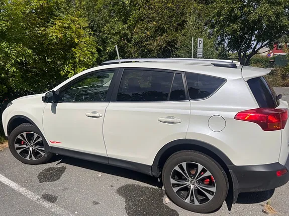 Toyota Rav4 2015 photo 2
