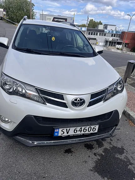 Toyota Rav4 2015 photo 4