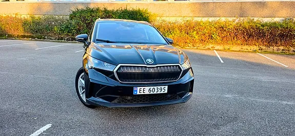 Skoda Enyaq 2022 photo 2