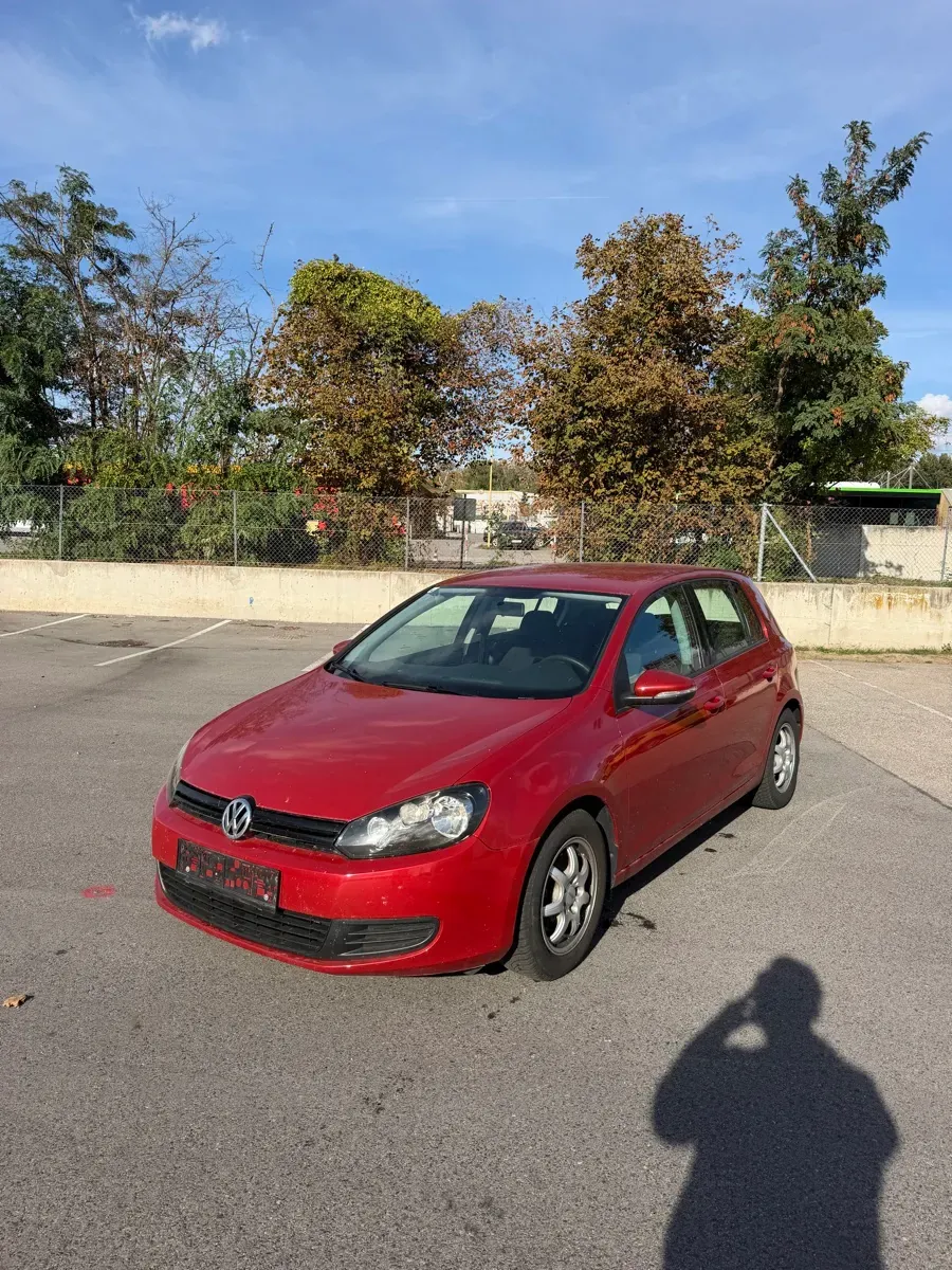 Volkswagen Golf 2010 photo 3