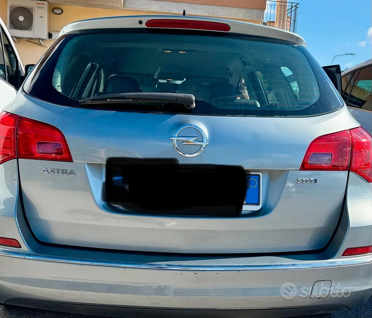 Opel Astra 2014 photo 2