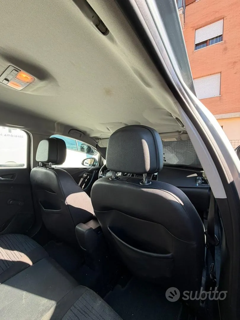 Opel Astra 2014 photo 4