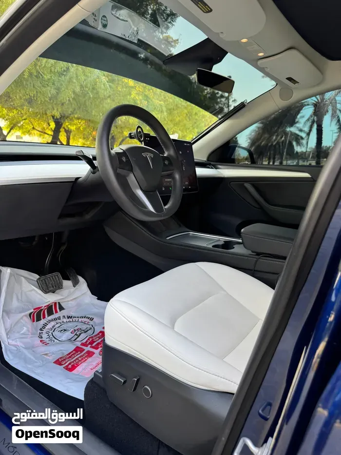 Tesla Model Y 2023 photo 4