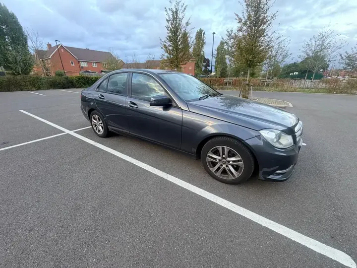 Mercedes-Benz C-Class 2013 photo 2