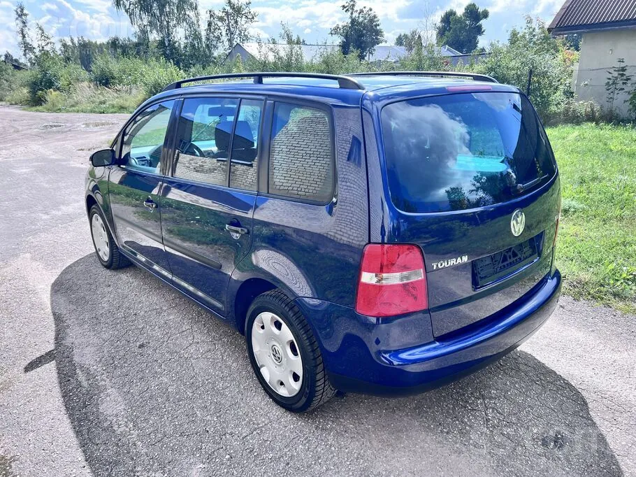 Volkswagen Touran 2005 photo 5