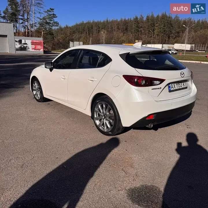 Mazda 3 2014 photo 3