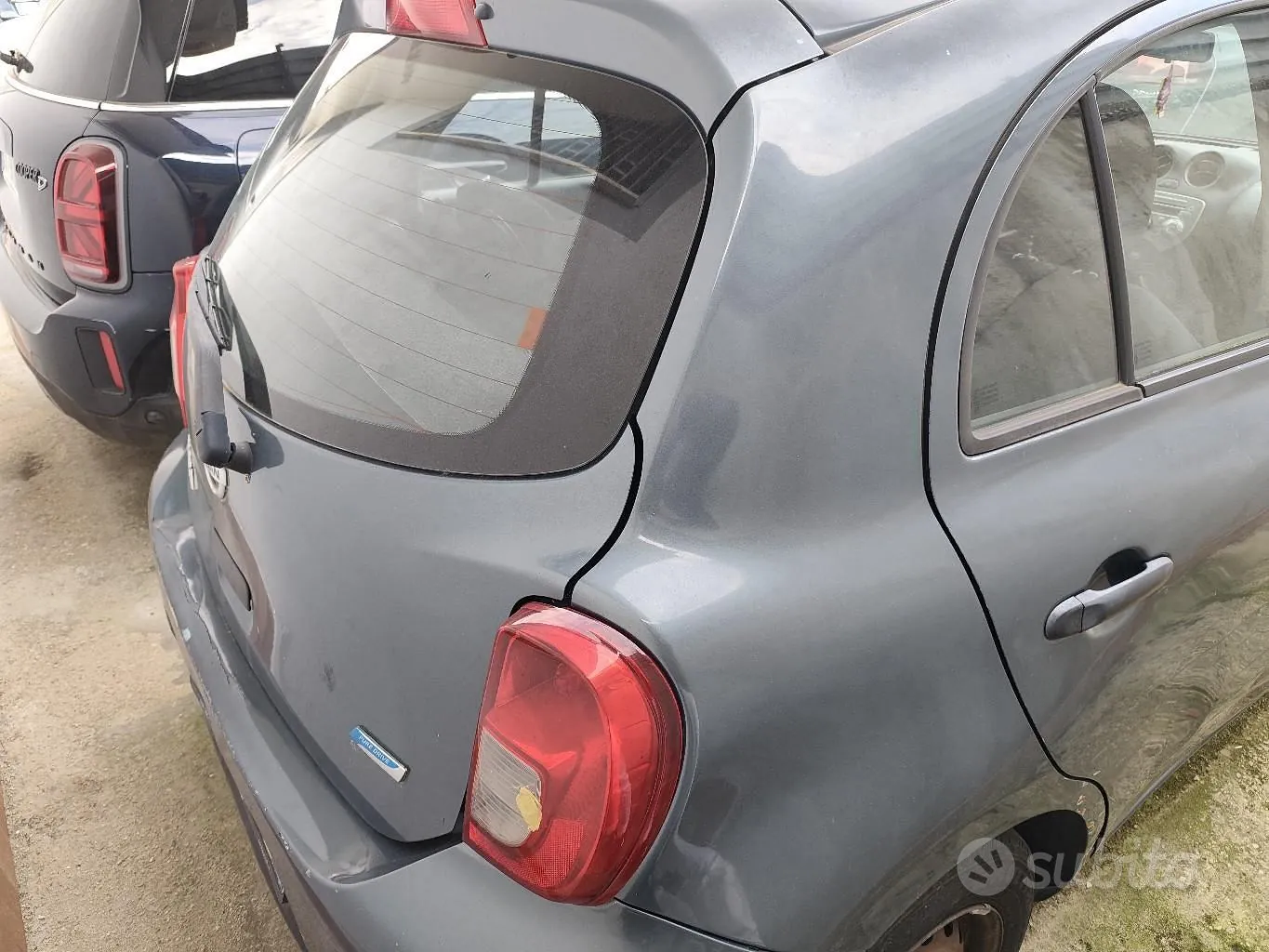 Nissan Micra 2011 photo 2