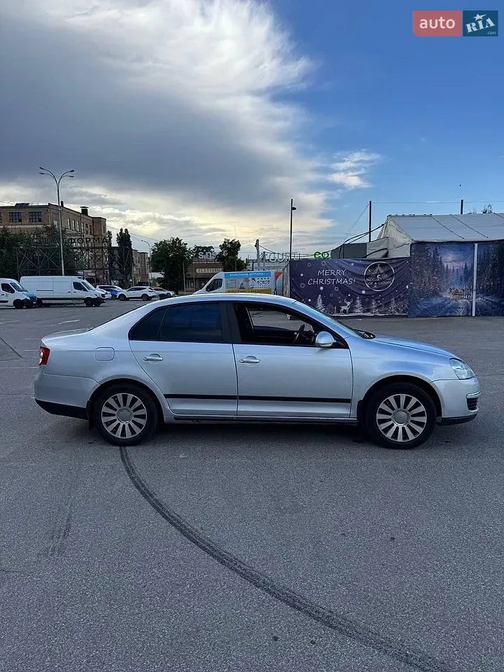 Volkswagen Jetta 2008 photo 4
