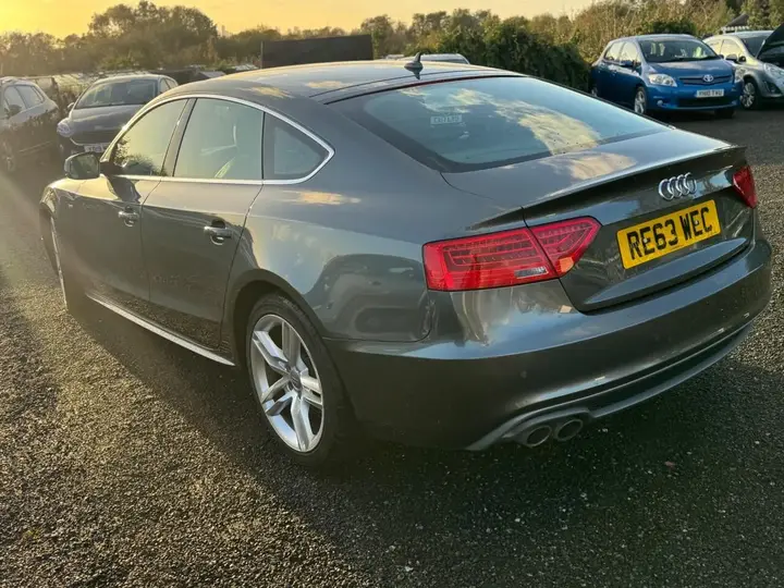 Audi A5 2013 photo 3