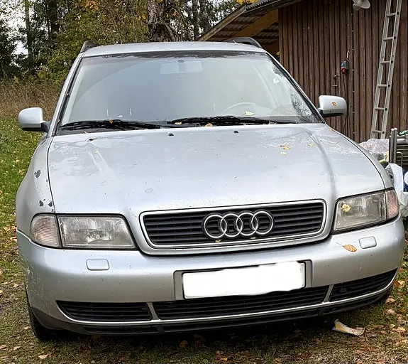 Audi A4 1996 photo 4