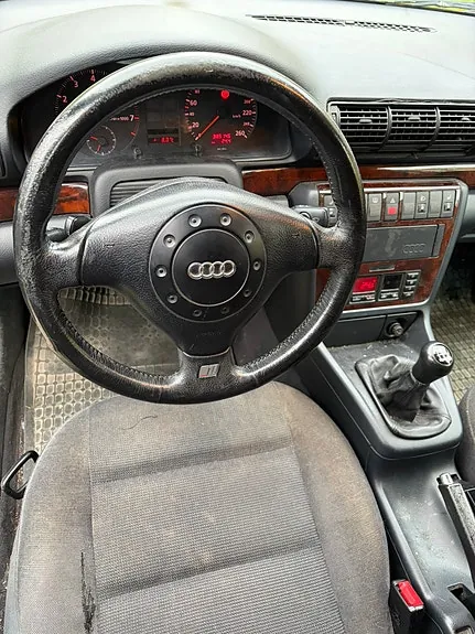 Audi A4 1996 photo 3