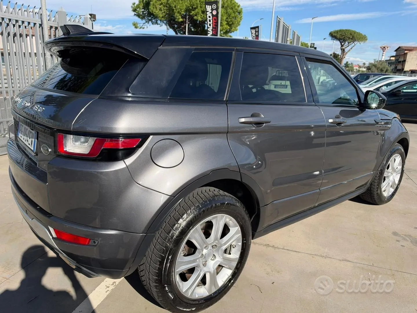Land Rover Range Rover Evoque 2016 photo 4