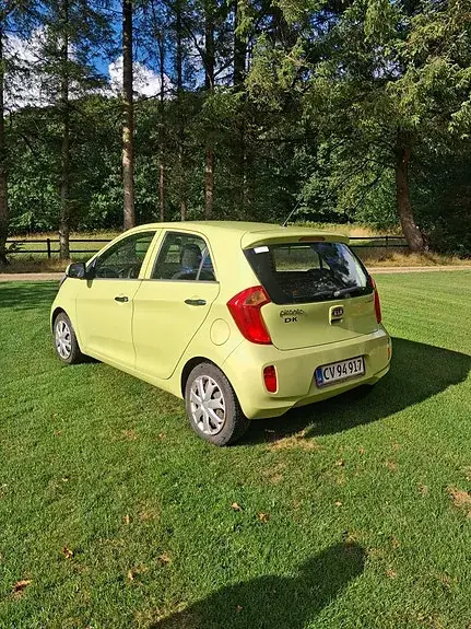 Kia Picanto 2012 photo 4