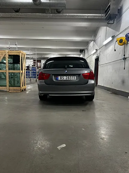 BMW 316D 2011 photo 3