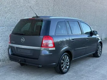 Opel Zafira 2010 photo 3