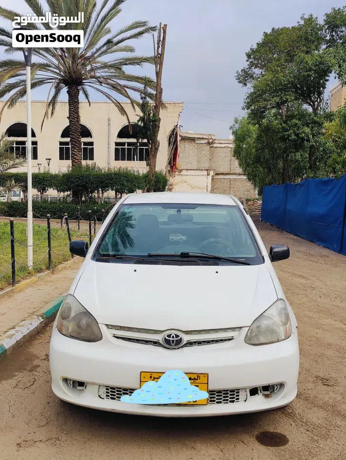Toyota Echo 2005 photo 2