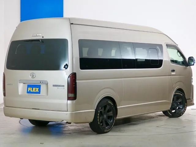 Toyota Hiace Wagon 2023 photo 5
