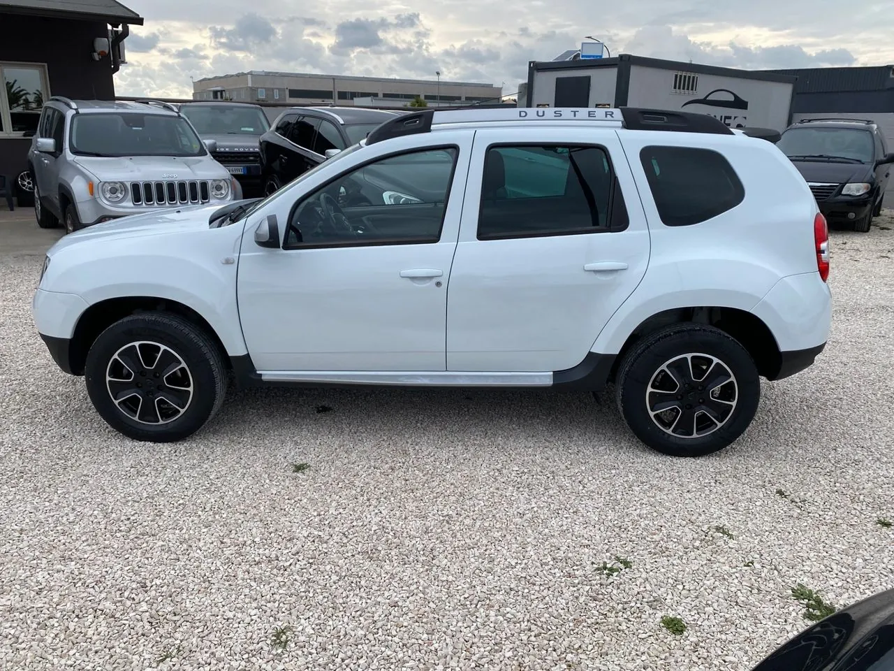 Dacia Duster 2016 photo 2