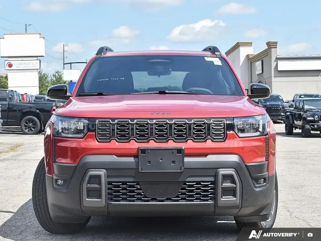 Jeep Cherokee 2026 photo 2