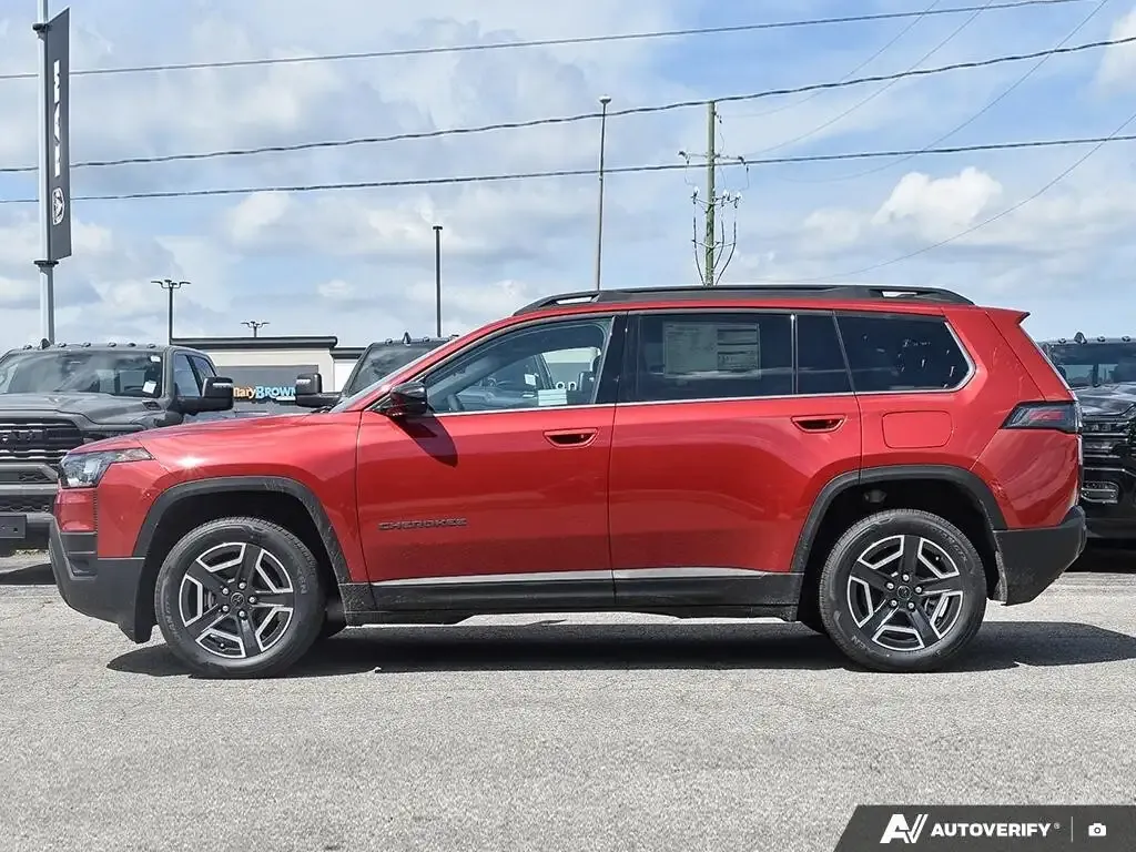 Jeep Cherokee 2026 photo 3