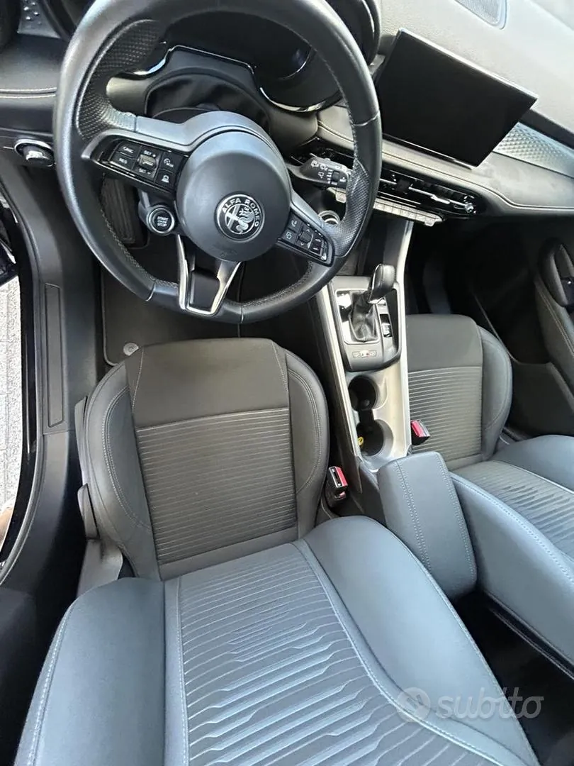 Alfa Romeo Tonale 2024 photo 4