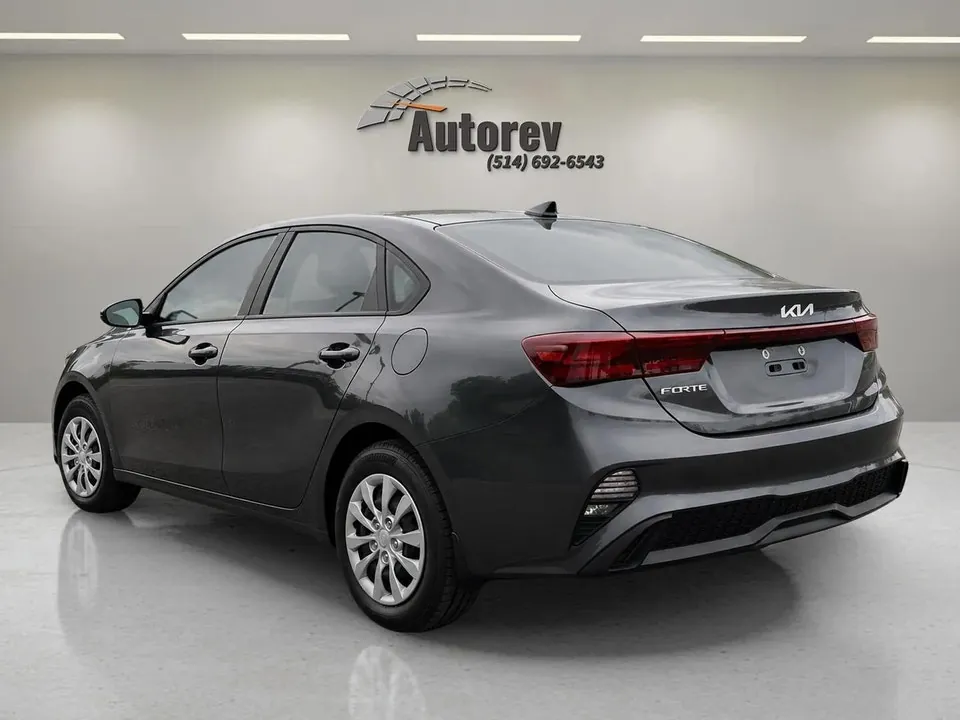 Kia Forte 2023 photo 3