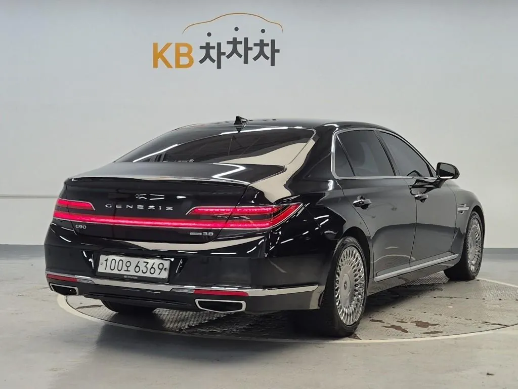 Genesis G90 2020 photo 3