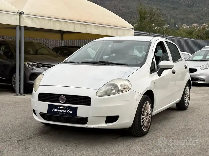 Fiat Punto Grande 2007 photo 3