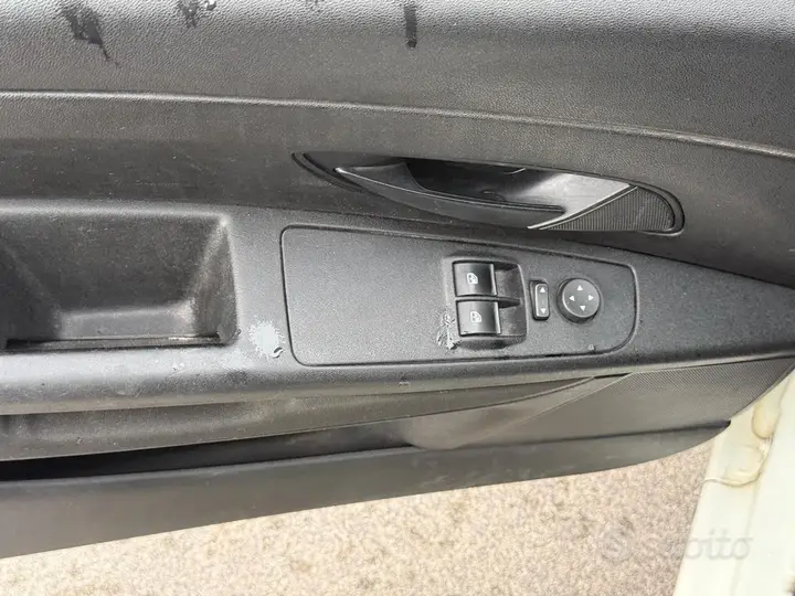 Fiat Punto Grande 2007 photo 5