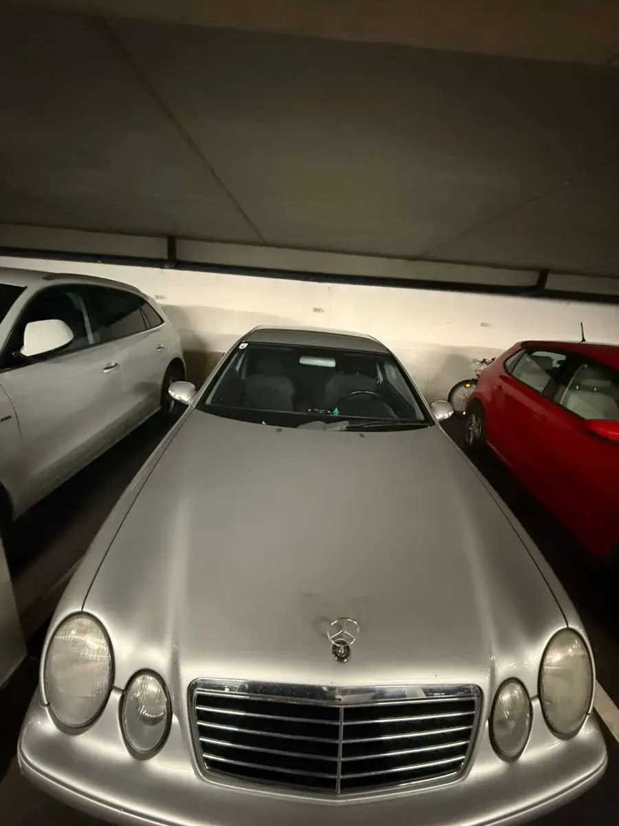 Mercedes-Benz Clk-Class 2001 photo 3